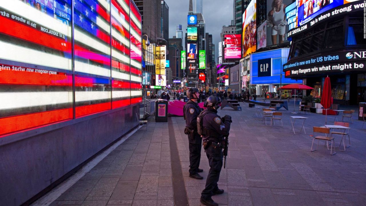 CNNE 1093899 - ¿sera posible portar armas en pleno times square?