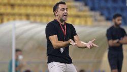 CNNE 1096235 - ¿esta obligado xavi a ganar titulos pronto en barcelona?