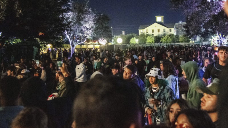 Autoridades investigarán las causas detrás de una aglomeración mortal en el festival astroworld en houston | cnn