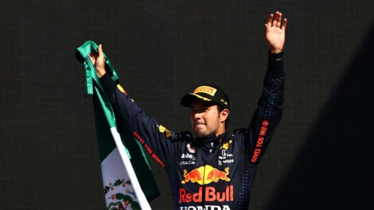 CNNE 1096478 - "checo" perez, primer mexicano que alcanza un podio en casa