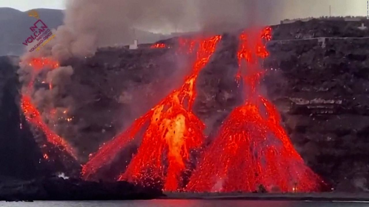 CNNE 1098560 - imagenes de la nueva actividad volcanica en la palma