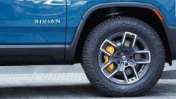 CNNE 1101821 - rivian vale millones de dolares y sin vender un solo auto