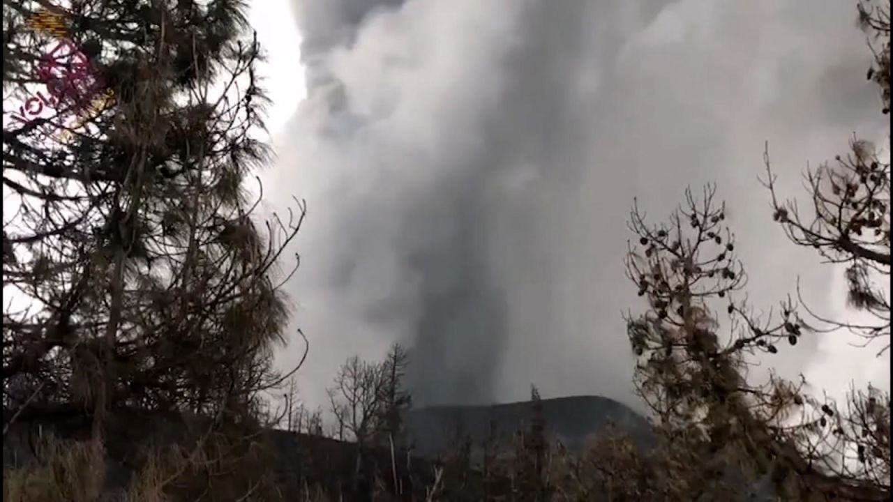 CNNE 1101889 - asi se ven las ondas de choque en el humo del volcan de la palma