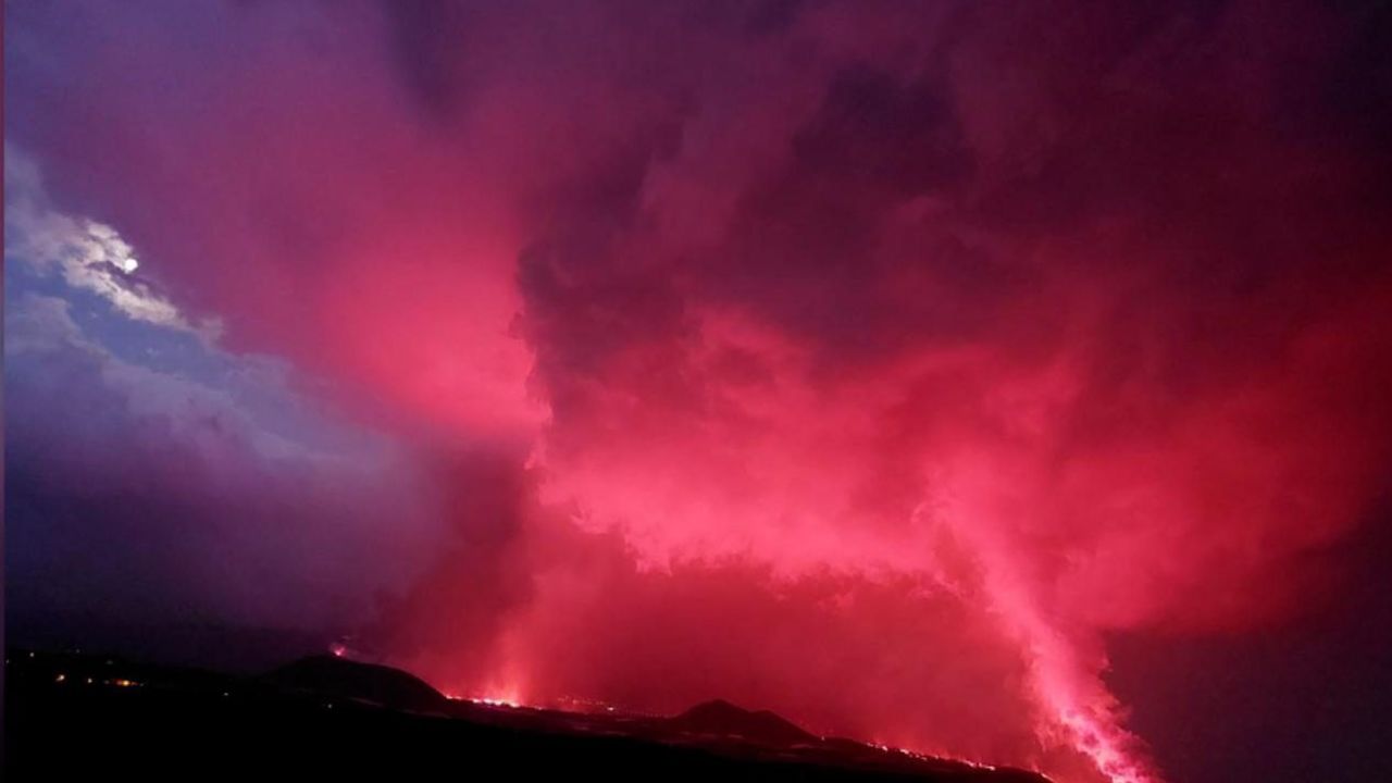 CNNE 1102734 - aparente baja de actividad eruptiva del volcan en la palma