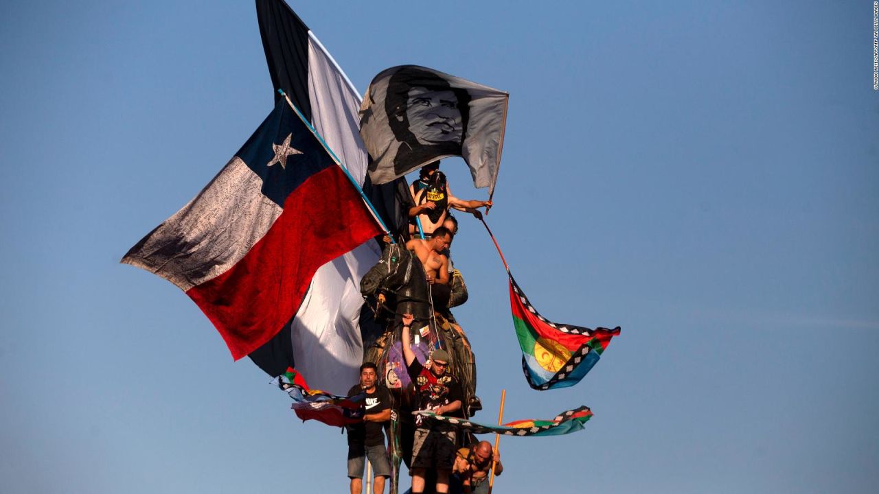 CNNE 1104396 - las protestas sociales de 2019 definen el panorama politico actual en chile