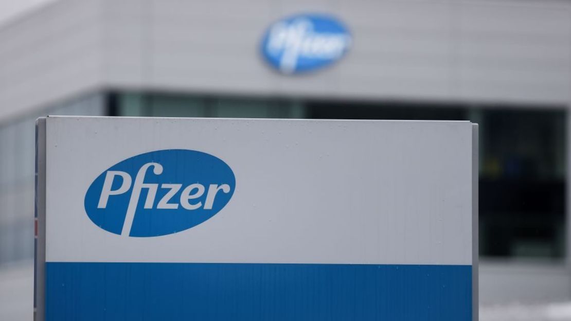 CNNE 1105121 - pfizer confirmo que dos dosis bajan la proteccion contra la variante omicron