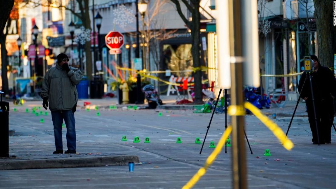 CNNE 1105530 - sospechoso de la tragedia del desfile de waukesha