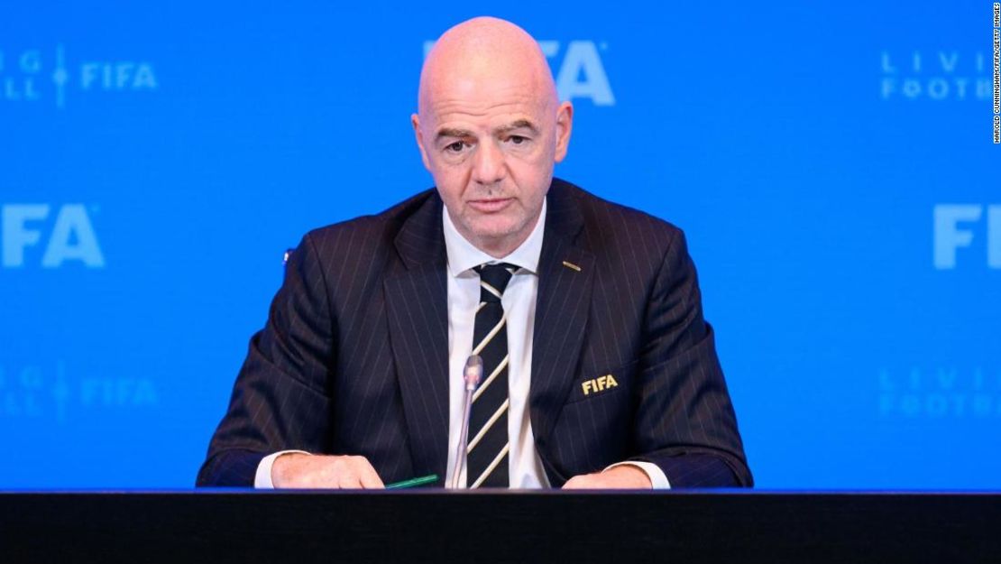 CNNE 1105613 - el presidente de la fifa, gianni infantino, ve progresos en qatar, a un ano del mundial