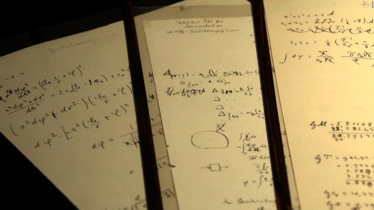 CNNE 1105630 - subastan manuscrito de albert einstein sobre la teoria de la relatividad