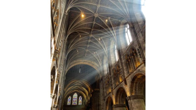 Catedral de Hereford, Inglaterra: algunas fotos de interiores también se abrieron paso en la lista. Esta, capturada por Jo Borzony, muestra detalles de la catedral de Hereford, cuya sección más antigua data de 1079.
