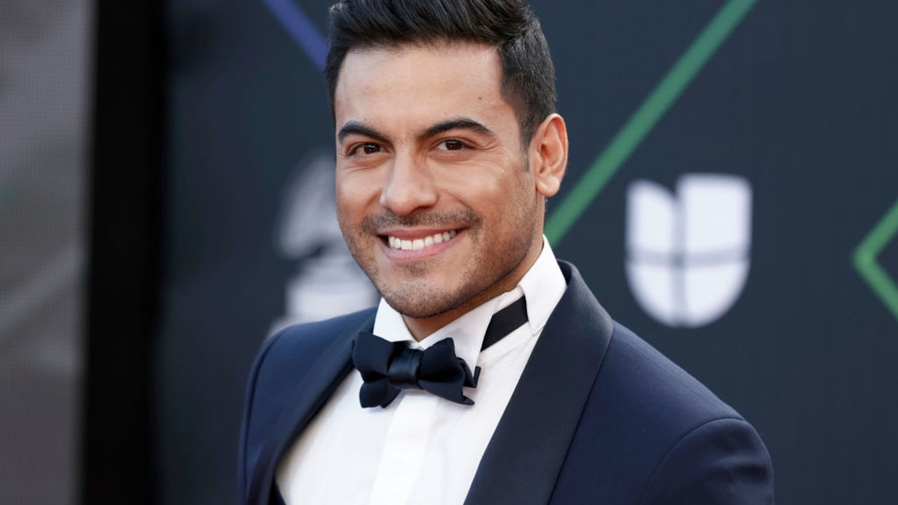 LAS VEGAS, NEVADA - NOVEMBER 18: Co-host Carlos Rivera attends The 22nd Annual Latin GRAMMY Awards at MGM Grand Garden Arena on November 18, 2021 in Las Vegas, Nevada.