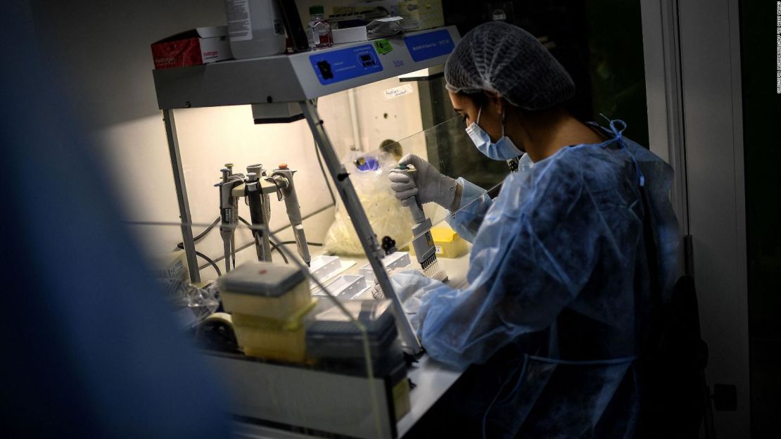 CNNE 1108211 - ¿por que la variante omicron de coronavirus es riesgosa?