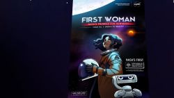 CNNE 1109212 - "la primera mujer"- la novela grafica sobre una astronauta afrolatina en la luna