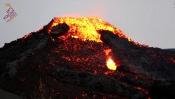 CNNE 1109456 - la lava vuelve a acechar las viviendas en la palma