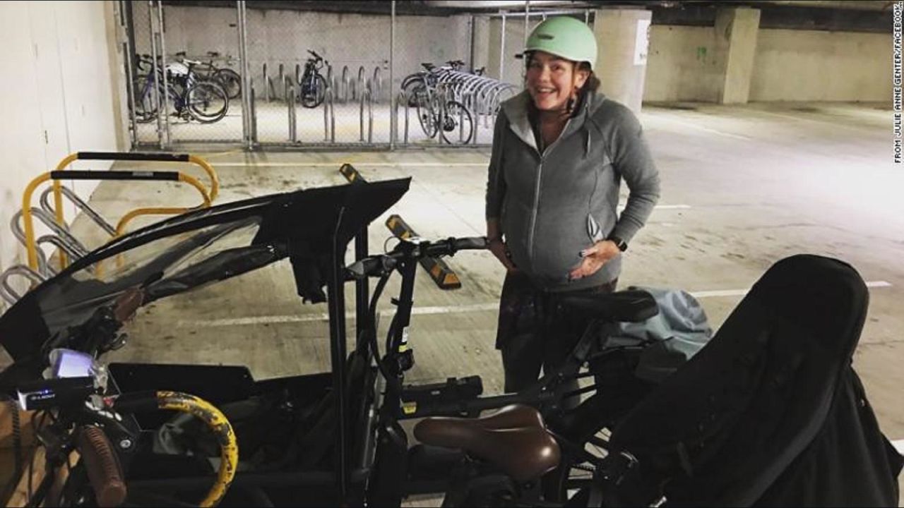 CNNE 1109624 - mujer de nueva zelandia llega a dar a luz en bicicleta