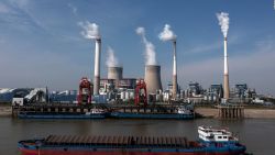 CNNE 1109807 - el carbon da un impulso a las industrias de china