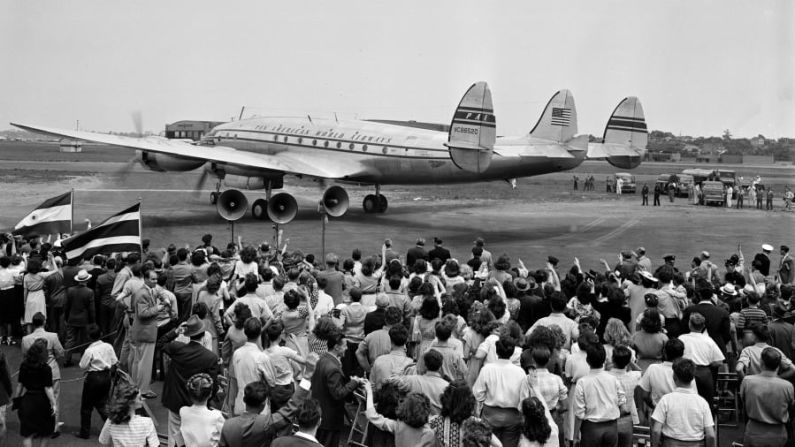 Circunnavegación: en junio de 1947, Pan Am inició el primer servicio regular de pasajeros alrededor del mundo. Despegó del aeropuerto de LaGuardia en Nueva York. Crédito: AP