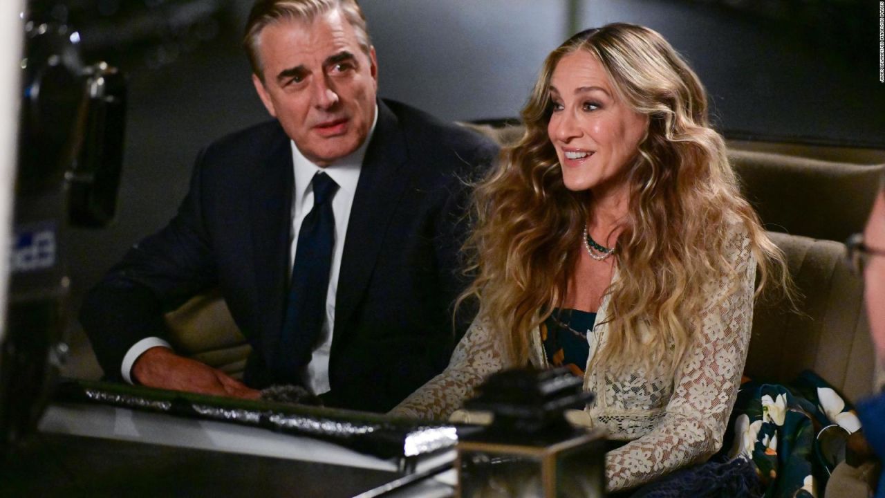 CNNE 1113921 - sarah jessica parker recibe apoyo incondicional por parte de chris noth