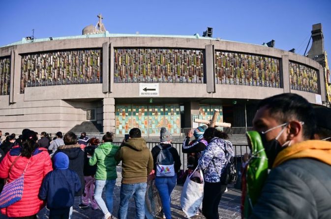 Al menos 1.929.115 visitantes habían llegado a la Basílica de Guadalupe de la ciudad de México entre este miércoles y las 9am, hora local, del domingo, según informó en un comunicado el Gobierno de la Ciudad.