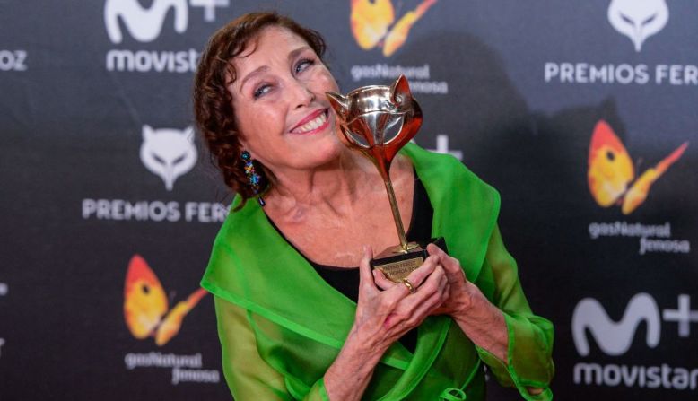 Verónica Forqué, actriz española ganadora de cuatro premios Goya, fue hallada sin vida en su domicilio de Madrid el 13 de diciembre de 2021.