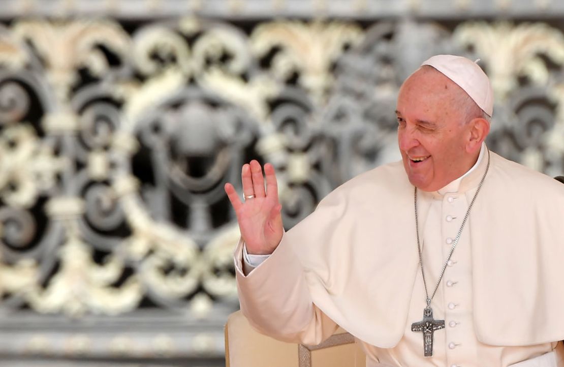 CNNE 1117404 - topshot-vatican-pope-audience