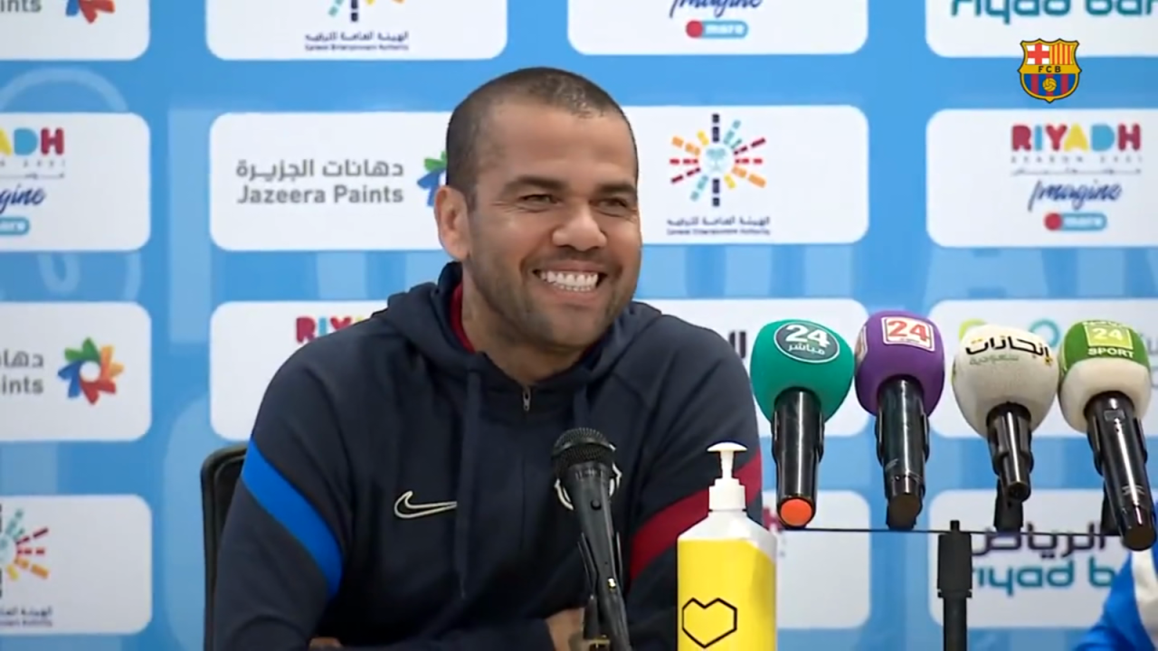 CNNE 1117588 - la chispa de dani alves- mira como hizo reir a todos