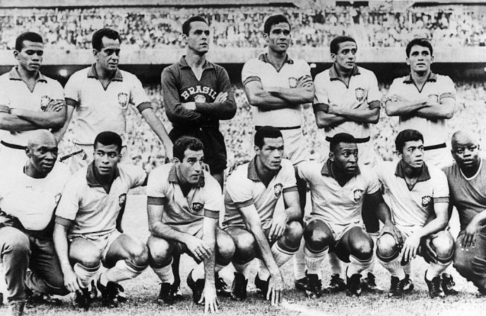 Partido amistoso entre Brasil y el Atlético de Madrid el 21 de junio de 1966 en el estadio Santagio Bernabeu antes de la Copa del Mundo. Crédito: AFP a través de Getty Imágenes