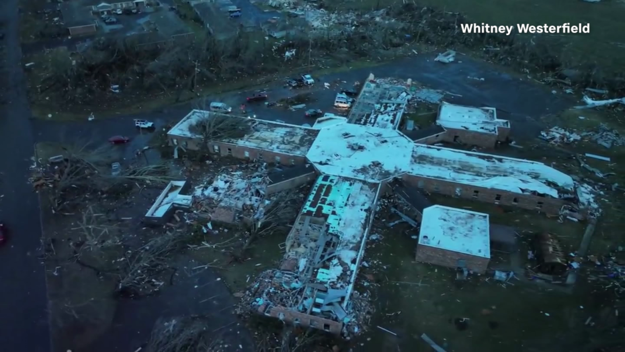 CNNE 1119199 - "ahi estaba mi companero muerto"- sobreviviente narra el paso del tornado