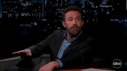 CNNE 1119845 - ben affleck responde a criticas por comentario sobre su exesposa