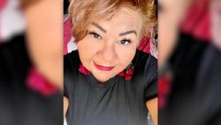 CNNE 1120594 - reina de tiktok, de 49 anos- "no sabia ni grabar un video"