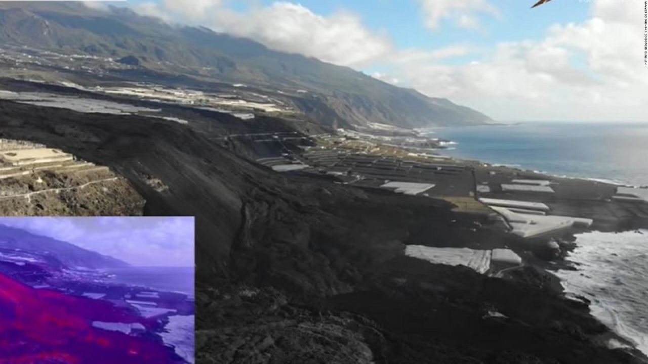 CNNE 1121589 - mira las playas negras que deja la lava del volcan en la palma