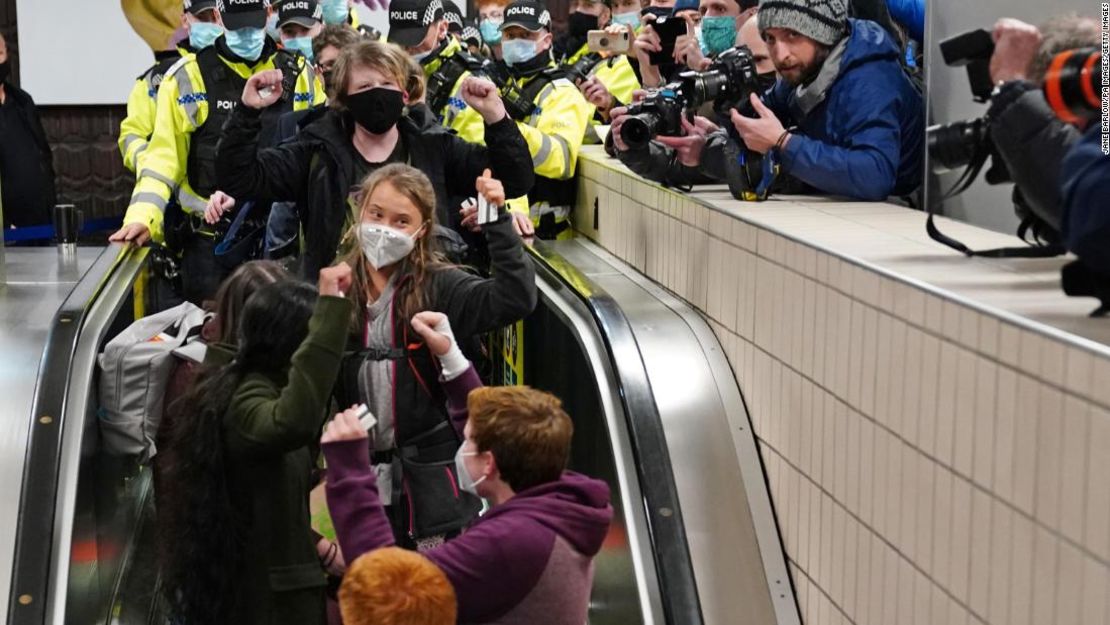 La activista climática Greta Thunberg llega a Glasgow (Escocia) en octubre para la cumbre Cop26.