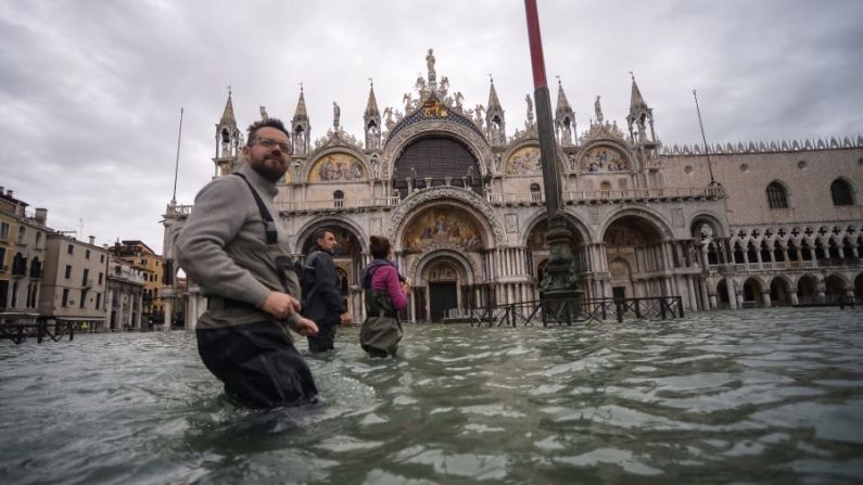 Las barreras evitarán que un desastre como el de 2019 vuelva a ocurrir. Crédito: Filippo Monteforte/AFP/Getty Images