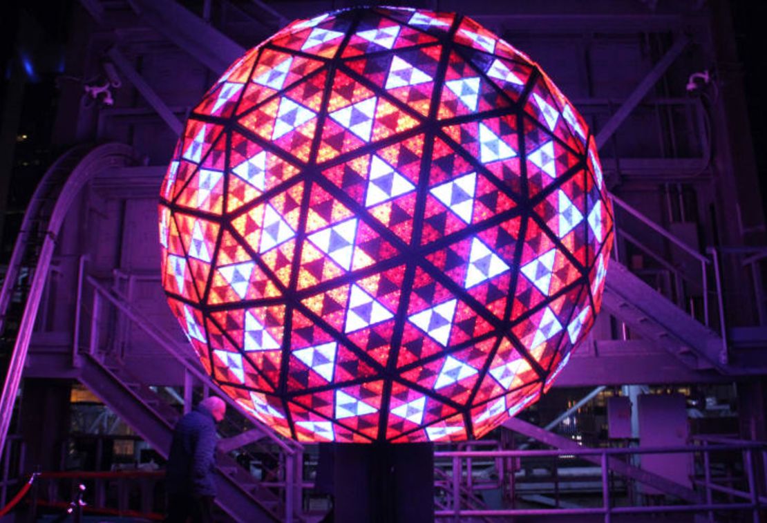 El Times Square Ball ha tenido siete diseños diferentes. Crédito: RW / MediaPunch / IPx / AP