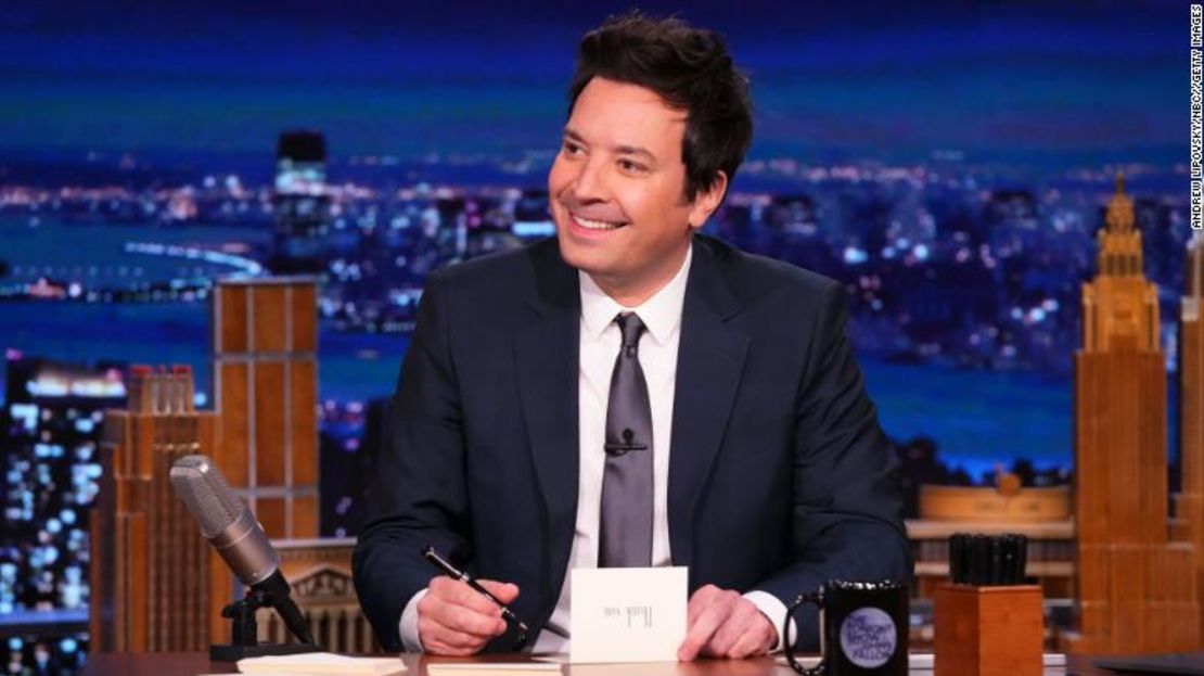 Jimmy Fallon reveló en Instagram que dio positivo por covid-19.