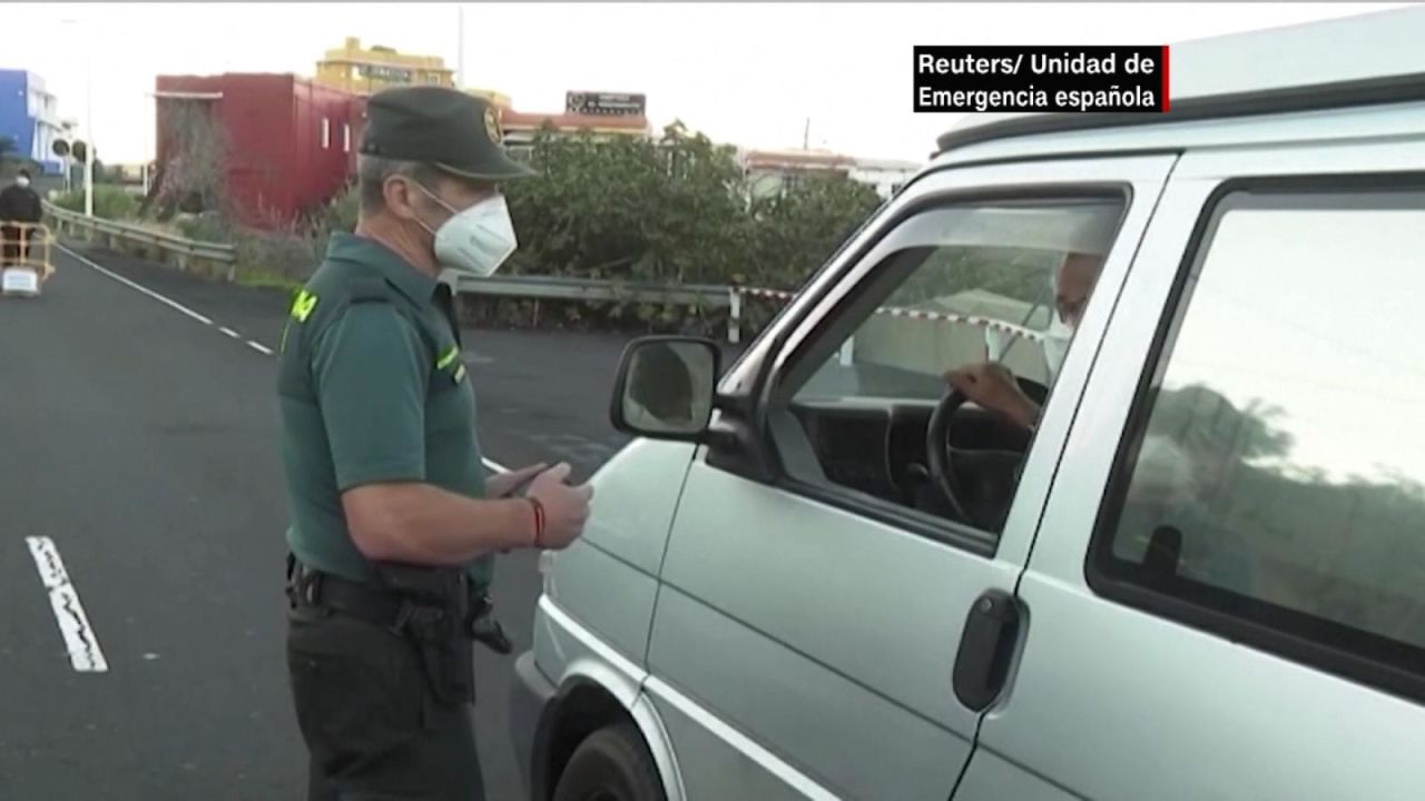 CNNE 1131362 - asi regresan miles de evacuados a sus hogares en la palma