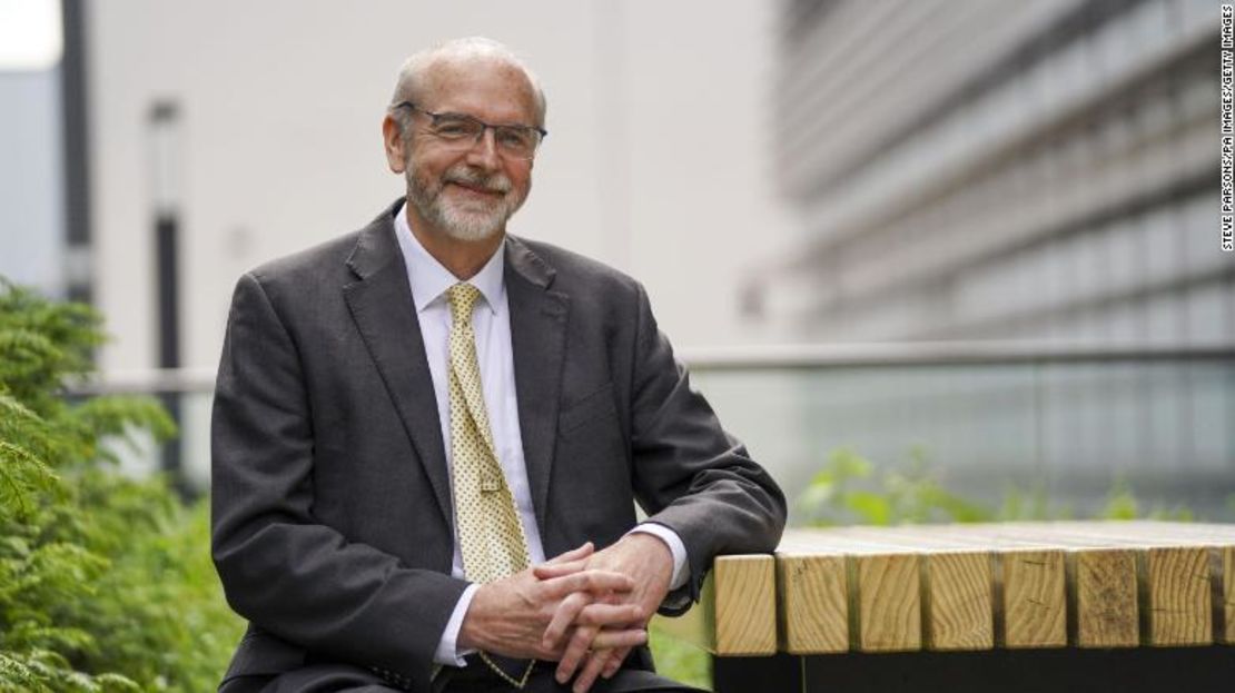 Andrew Pollard, director del Oxford Vaccine Group y jefe de un comité de vacunación del Reino Unido.