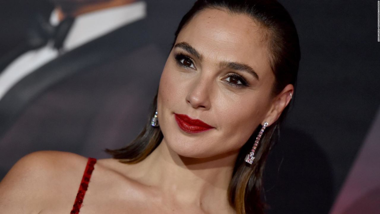 CNNE 1132347 - gal gadot critica de mal gusto el video "imagine" que grabo con otras celebridades en 2020