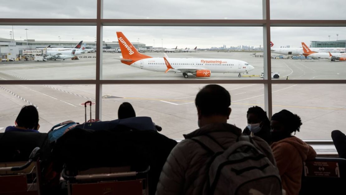 CNNE 1132964 - sunwing-avion-toronto-cnn