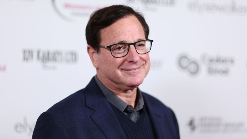 Bob Saget, el comediante y actor mejor conocido por el público como Danny Tanner en la comedia "Full House", murió el 9 de enero a los 65 años en Orlando, Florida.