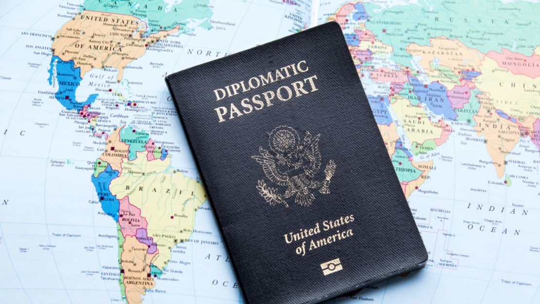 CNNE 1136564 - cnn pasaporte 1