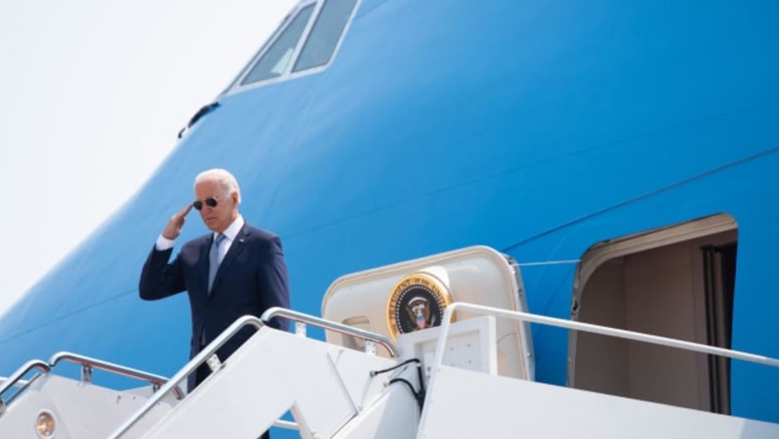 Ventajas del empleo: el presidente de Estados Unidos, Joe Biden, no tiene que pagar por su pasaporte.