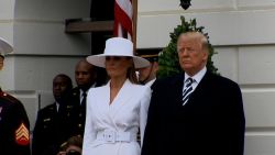 CNNE 1136919 - controversia por subasta del sombrero de melania trump