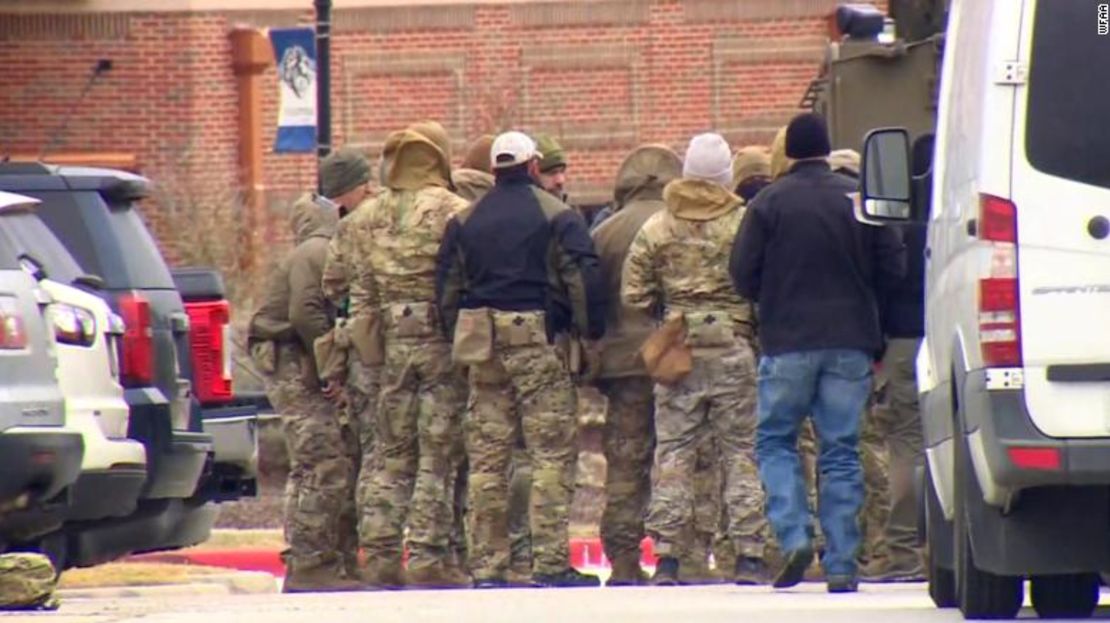 CNNE 1137970 - synagogue-hostage-colleyville-texas-exlarge-169
