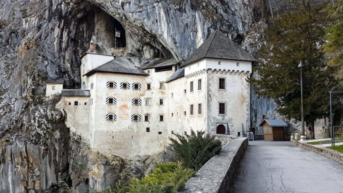 La fachada renacentista del castillo data de la década de 1580.