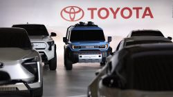 CNNE 1139965 - la escasez de chips afecta la produccion de toyota