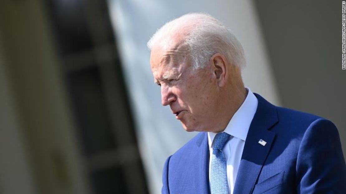 El presidente de EE.UU., Joe Biden, habla sobre la prevención de la violencia armada en el Jardín de Rosas de la Casa Blanca en la ciudad de Washington, el 8 de abril de 2021.