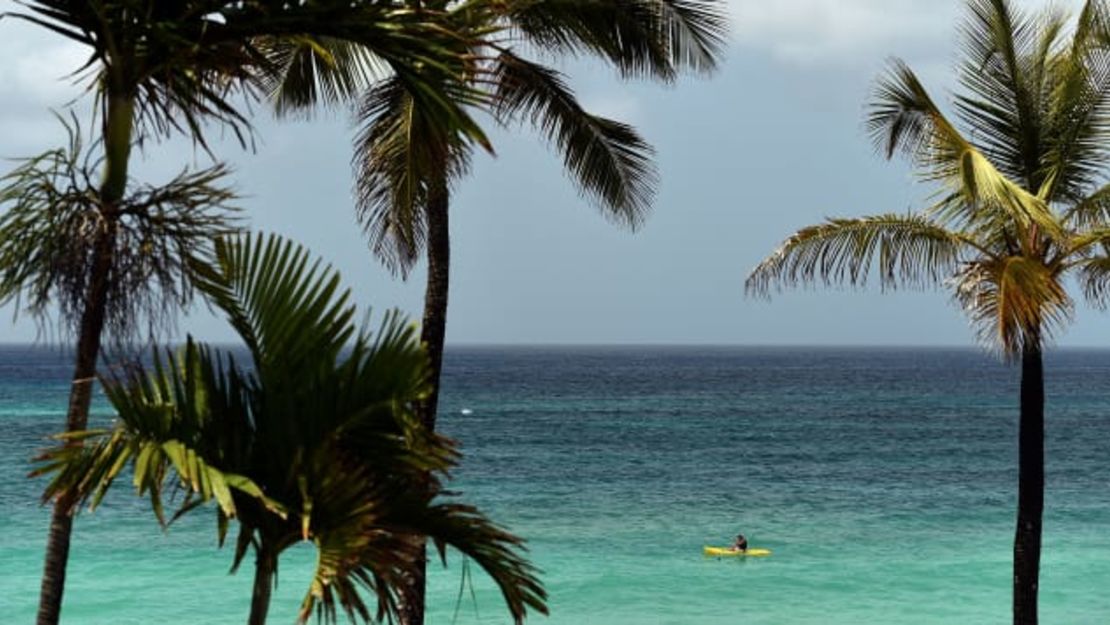 Lo que hagas cuando llegues a tu destino es tan importante como las precauciones que tomes durante el viaje.Crédito: Jewel Samad/AFP vía Getty Images