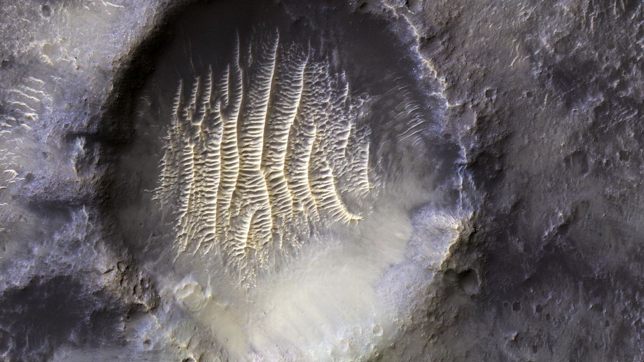 CNNE 1141408 - el crater que cambia la forma en que "vemos" marte