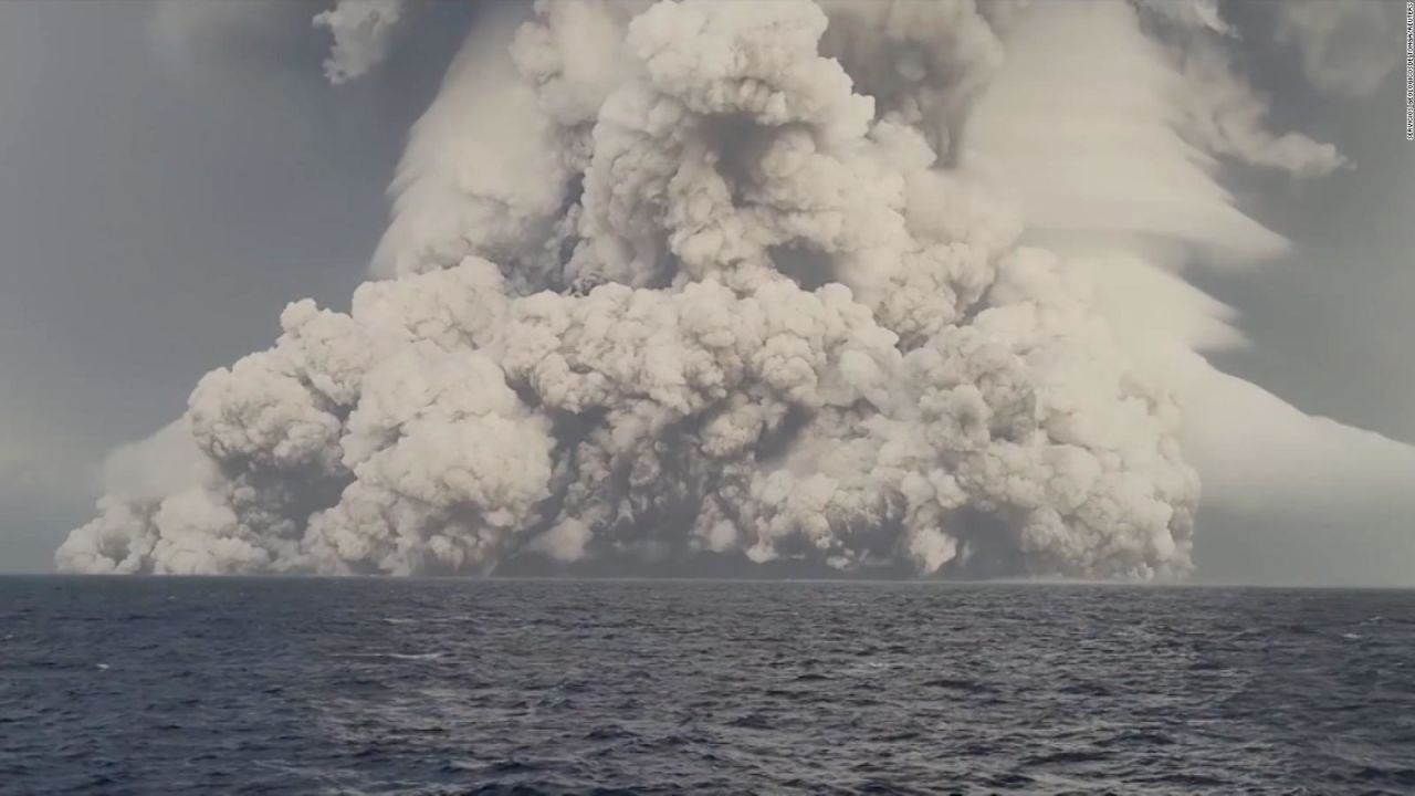 CNNE 1141542 - captan ondas de choque a 5-000 km del volcan de tonga